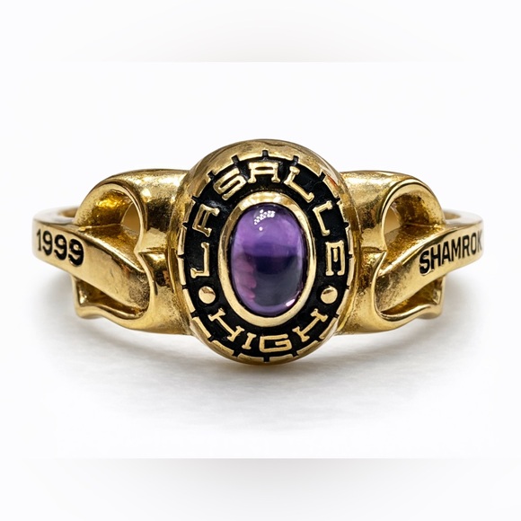 Jewelry - VTG 1999 LaSalle High School Class Ring Shamrock Gold plated purple Stone Sz 6